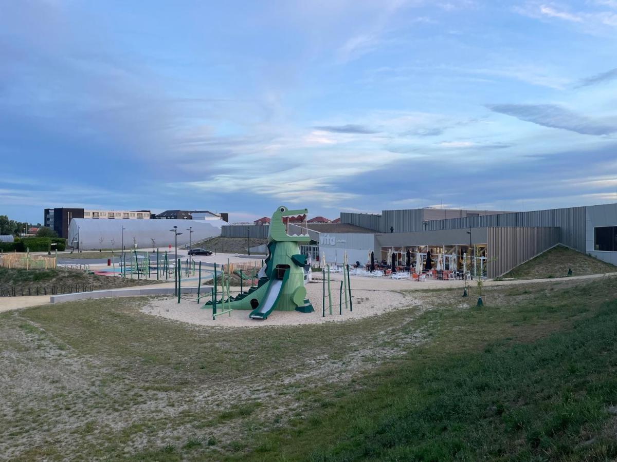 Hotel Acropolis " Op Het Sportiefste Park Van De Kust " Миделкерке Екстериор снимка
